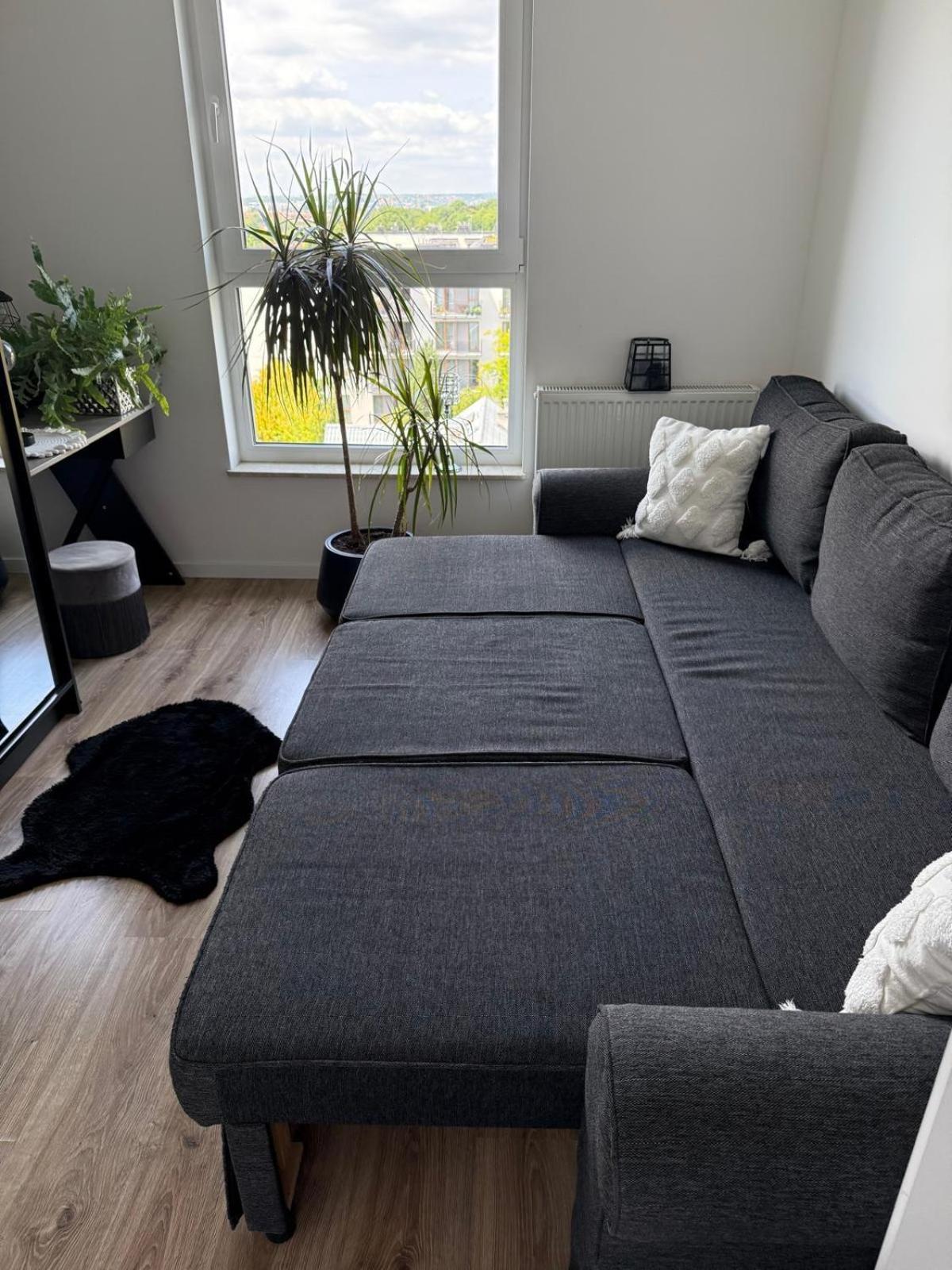 Apartment Center *