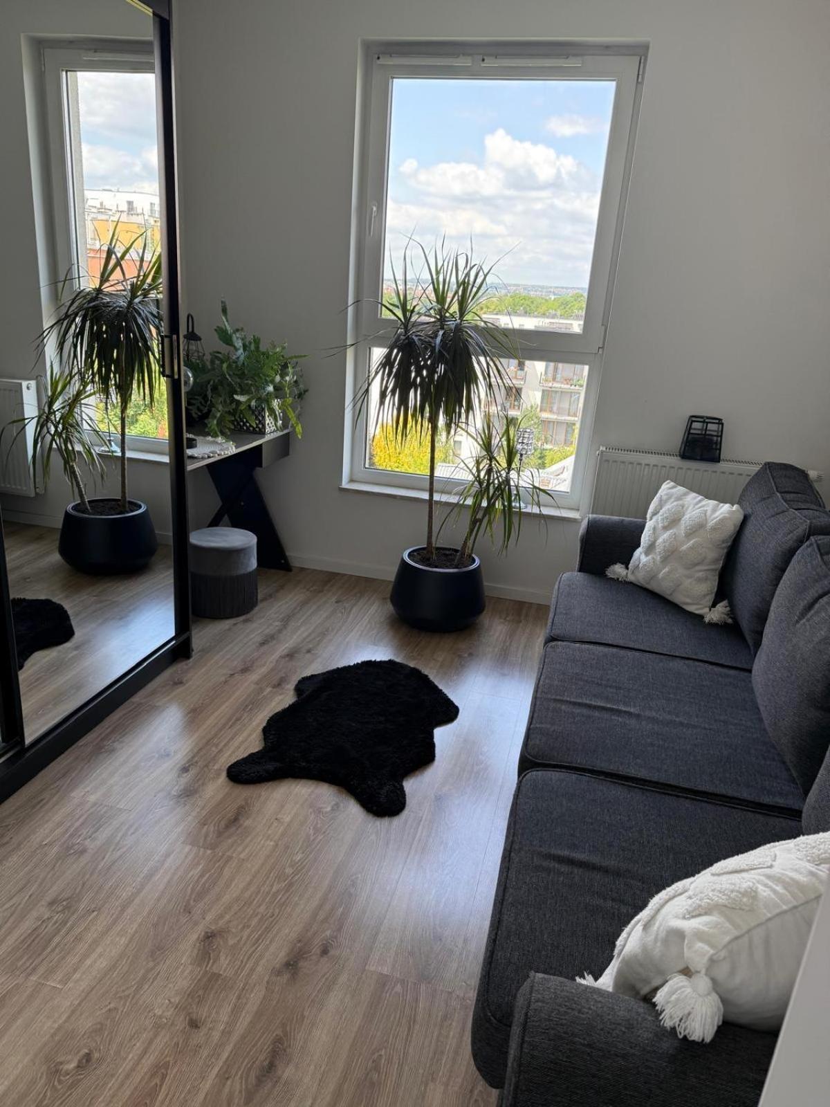 Apartment Center *